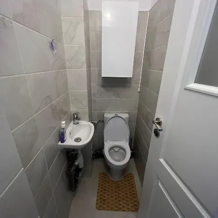 Apartment With Playstation *